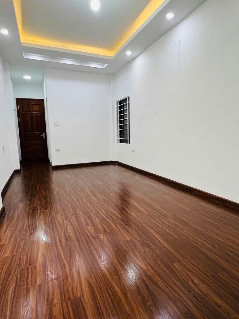 Cho thuê nhà nguyên căn Phố Hoàng Mai 6 tầng, 33m2, 3 ngủ khép kín 16 Triệu - Ảnh 2